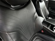 Aston Martin DB11 V12 48
