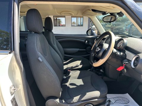Mini Hatch 1.6 Cooper Auto 3dr 9
