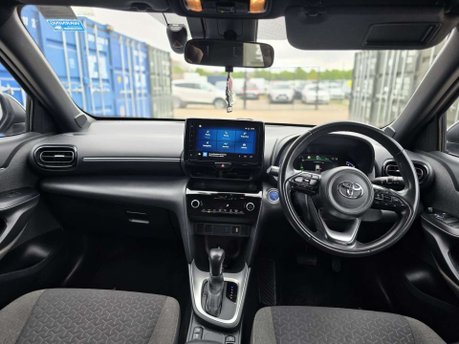 Toyota Yaris Cross 1.5 VVT-h Design SUV 5dr Petrol Hybrid E-CVT Euro 6 (s/s) (116 ps) 13