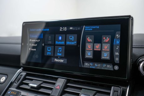 Toyota Land Cruiser ZX300 3.5 Automatic Petrol 28