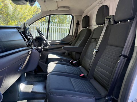 Ford Transit Custom 300 LIMITED L2H2 P/V ECOBLUE MHEV 37