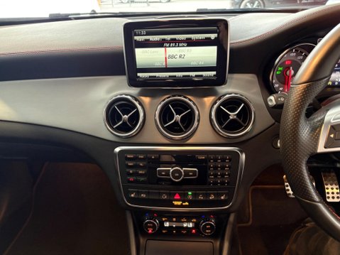 Mercedes-Benz GLA 2.1 GLA220d AMG Line (Premium Plus) 7G-DCT 4MATIC Euro 6 (s/s) 5dr 14