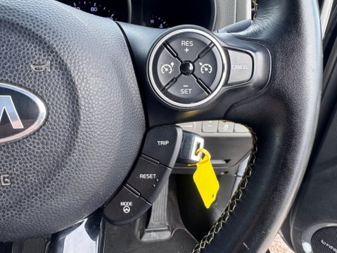 Kia Soul CONNECT PLUS 15