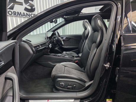 Audi RS4 2.9 TFSI V6 Sport Edition Estate 5dr Petrol Tiptronic quattro Euro 6 (s/s) 45