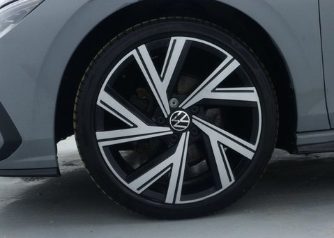Volkswagen Golf 1.5 eTSI MHEV R-Line Hatchback 5dr Petrol Hybrid DSG Euro 6 (s/s) (150 ps) 16