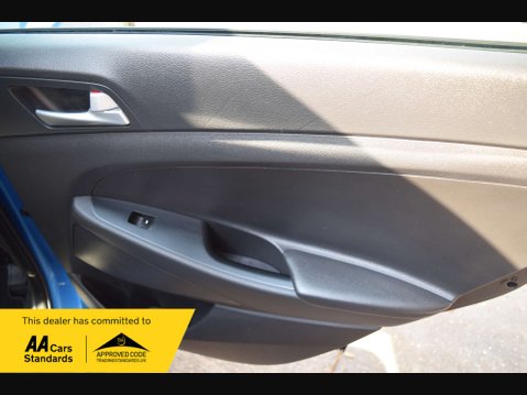 Hyundai TUCSON 1.7 Tucson SE Nav Blue Drive 2WD CRDi 5dr 33