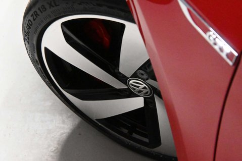 Volkswagen Golf 2.0 Golf GTi Performance TSi 3dr 36