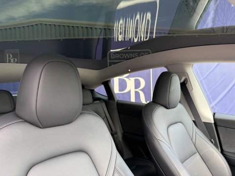 Tesla Model Y (Dual Motor) Long Range SUV 5dr Electric Auto 4WDE (384 bhp) 46