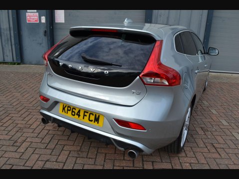 Volvo V40 1.6 T3 R-Design Nav Euro 5 (s/s) 5dr 17