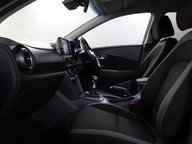 Hyundai KONA PREMIUM 43