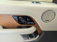 Land Rover Range Rover 3.0 Range Rover Autobiography Auto 4WD 5dr 38