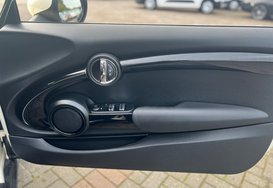 Mini Convertible COOPER S CLASSIC AUTO CONVERTIBLE 30