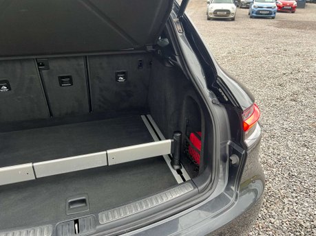 Porsche Macan 3.0 Macan S Semi-Auto 4WD 5dr 52