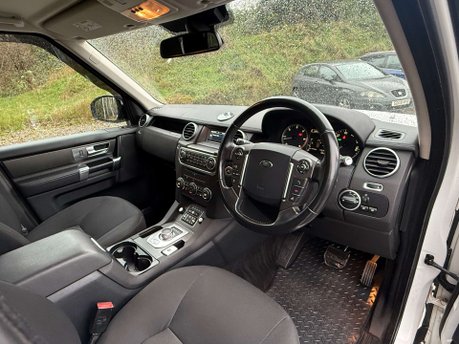 Land Rover Discovery 3.0 Discovery SE SDV6 Auto 4WD 5dr 12