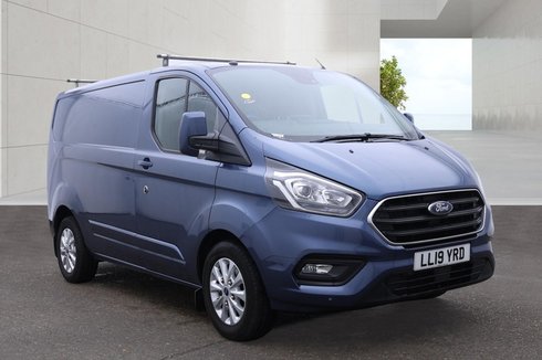 Ford Transit Custom SWB L1H1 Low Roof Limited 280 Air Con Alloys Sensors EURO 6 NO VAT