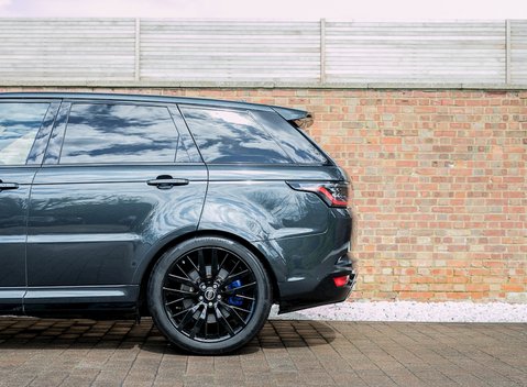 Land Rover Range Rover Sport 5.0 SVR 25