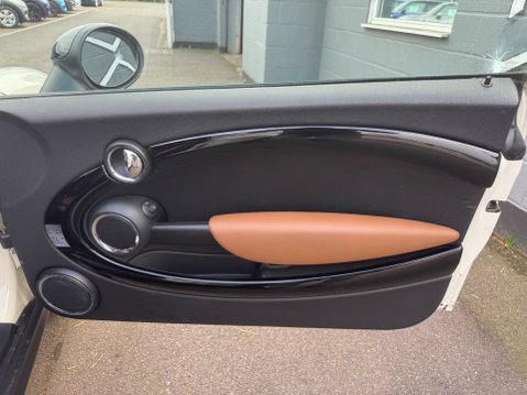 Mini Hatch COOPER 51