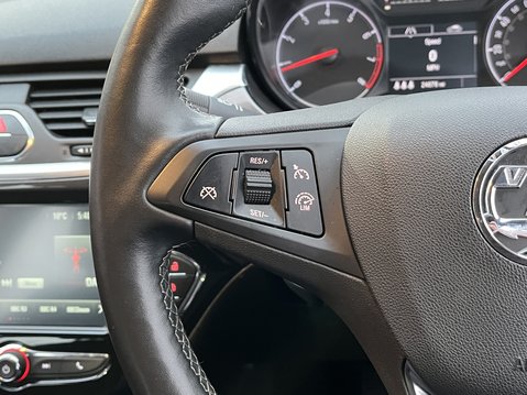 Vauxhall Corsa 1.4 SE Nav 5dr 21