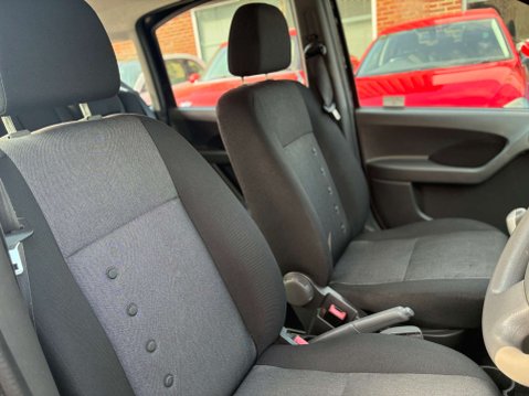 Fiat Panda 1.2 Eleganza Hatchback 5dr Petrol Dualogic (127 g/km, 60 bhp) 10