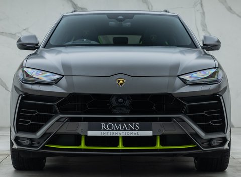 Lamborghini Urus GRAPHITE CAPSULE 7