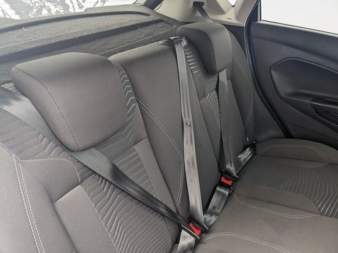 Ford Fiesta TITANIUM 7