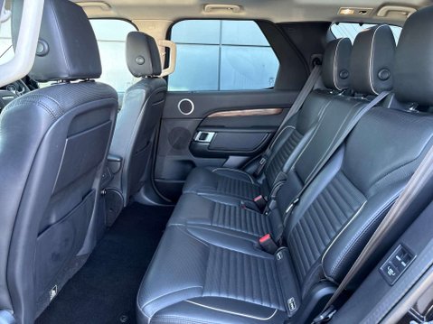 Land Rover Discovery 3.0 Discovery HSE SDV6 Auto 4WD 5dr 17