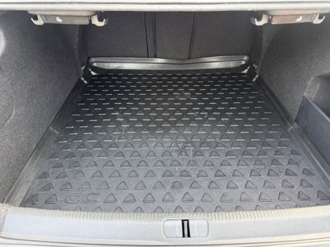 Volkswagen CC 2.0 TDI BlueMotion Tech R-Line DSG Euro 6 (s/s) 4dr 37