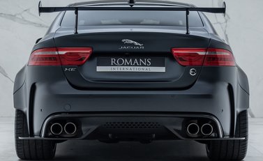 Jaguar XE SV PROJECT 8 7
