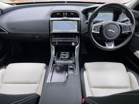 Jaguar XE 2.0i R-Sport Auto Euro 6 (s/s) 4dr 29