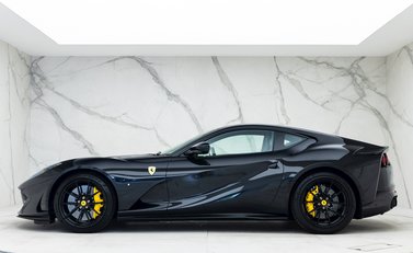 Ferrari 812 Superfast 2