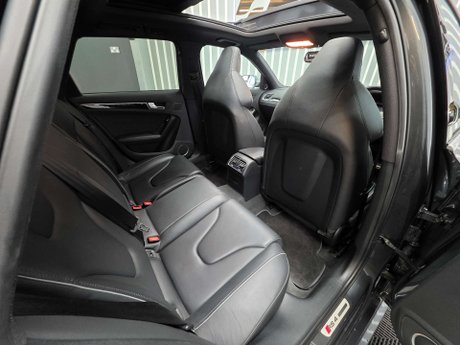 Audi RS4 4.2 FSI V8 Estate 5dr Petrol S Tronic quattro Euro 5 (450 ps) 20