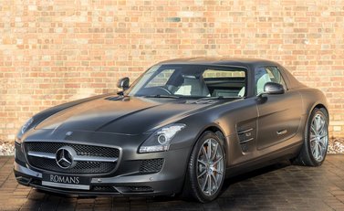 Mercedes-Benz SLS AMG 6
