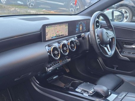 Mercedes-Benz A Class 1.5 A180d Sport (Executive) Hatchback 5dr Diesel 7G-DCT Euro 6 (s/s) (116 p 21