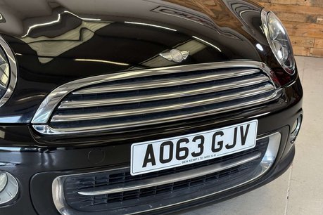 Mini Clubman 1.6 Cooper Estate 5dr Petrol Auto Euro 6 (122 ps) 25