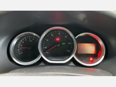 Dacia Sandero Stepway 0.9 TCe Essential Euro 6 (s/s) 5dr 7