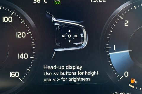 Volvo XC90 B5 INSCRIPTION PRO AWD -B&W -XENIUM PK -PAN ROOF -22S -SURROUND CAMERAS 58