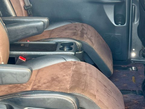 Toyota Alphard GOLDEN EYES II TWIN SUNROOF GRADE 4B WOW 68