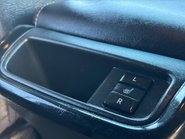 Toyota Hilux Invincible X 4WD 2.8 D-4D Double Cab Pickup - Hardtop Canopy 32