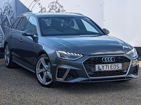Audi A4 AVANT TFSI S LINE MHEV