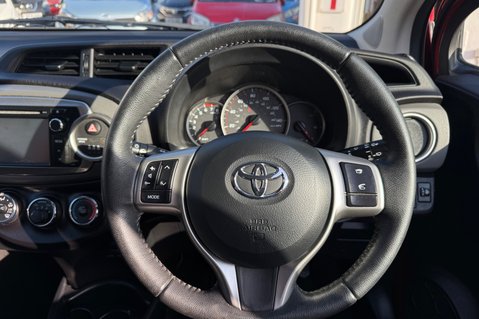 Toyota Yaris 1.3 VVT-I TR LOOK! JUST 38000 MILES! LOW INSURANCE! AIR CON 9