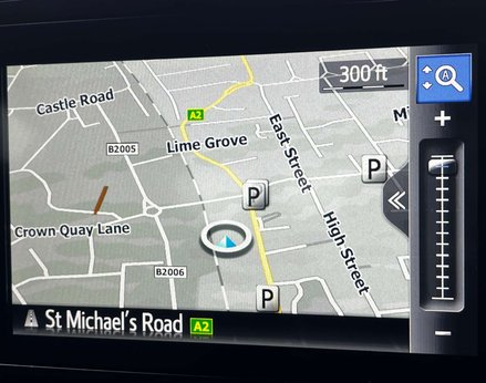 Toyota C-HR 1.8 C-HR-Dynamic HEV CVT 5dr 37