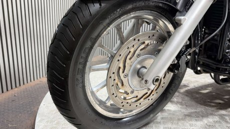 Triumph Bonneville 2013 ONLY 13K 1 OWNER LONG MOT MID-WEIGHT CRUISER BIKE 865CC 31