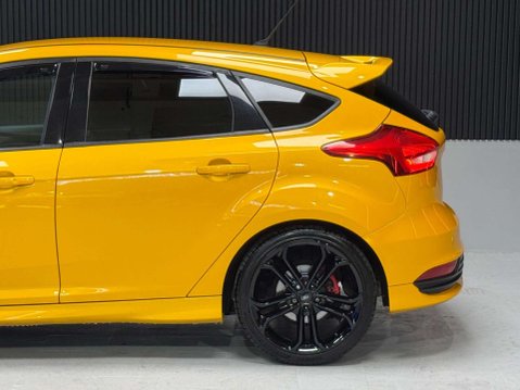 Ford Focus 2.0 Focus ST-3 T 5dr 25