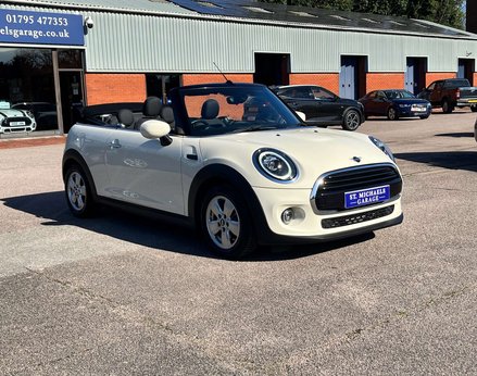 Mini Convertible 1.5 Cooper Classic Auto 2dr 4