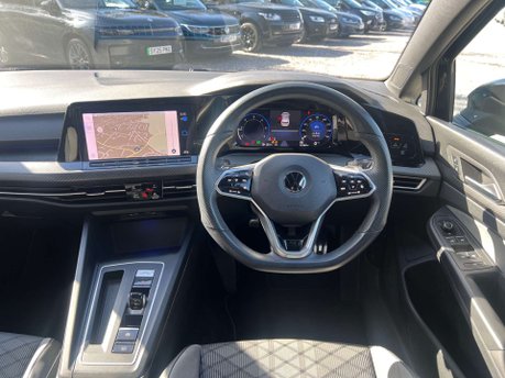 Volkswagen Golf 2.0 Golf R-Line TDI Semi-Auto 5dr 21