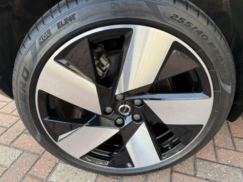 Volvo XC40 Recharge Twin 78kWh Ultimate Auto AWD 5dr 62