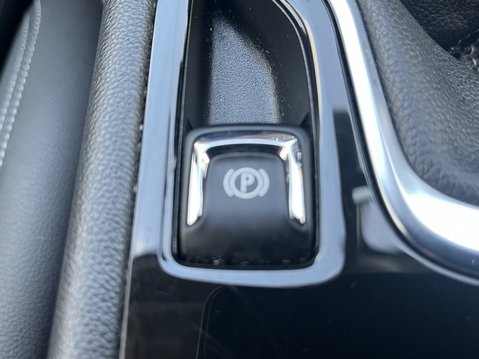 Vauxhall Insignia 2.0 Turbo D Elite Nav 5dr 23