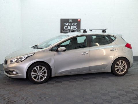 Kia Ceed 1.6 CRDi EcoDynamics 2 Euro 5 (s/s) 5dr 8