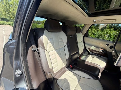 Land Rover Range Rover Sport 4.4 SD V8 Autobiography Dynamic SUV 5dr Diesel Auto 4WD Euro 5 (339 ps) 17