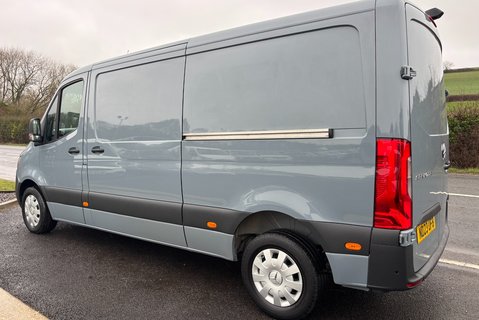 Mercedes-Benz Sprinter 315 Cdi Premium 9g-Tronic Mwb Lr Panel Van 6